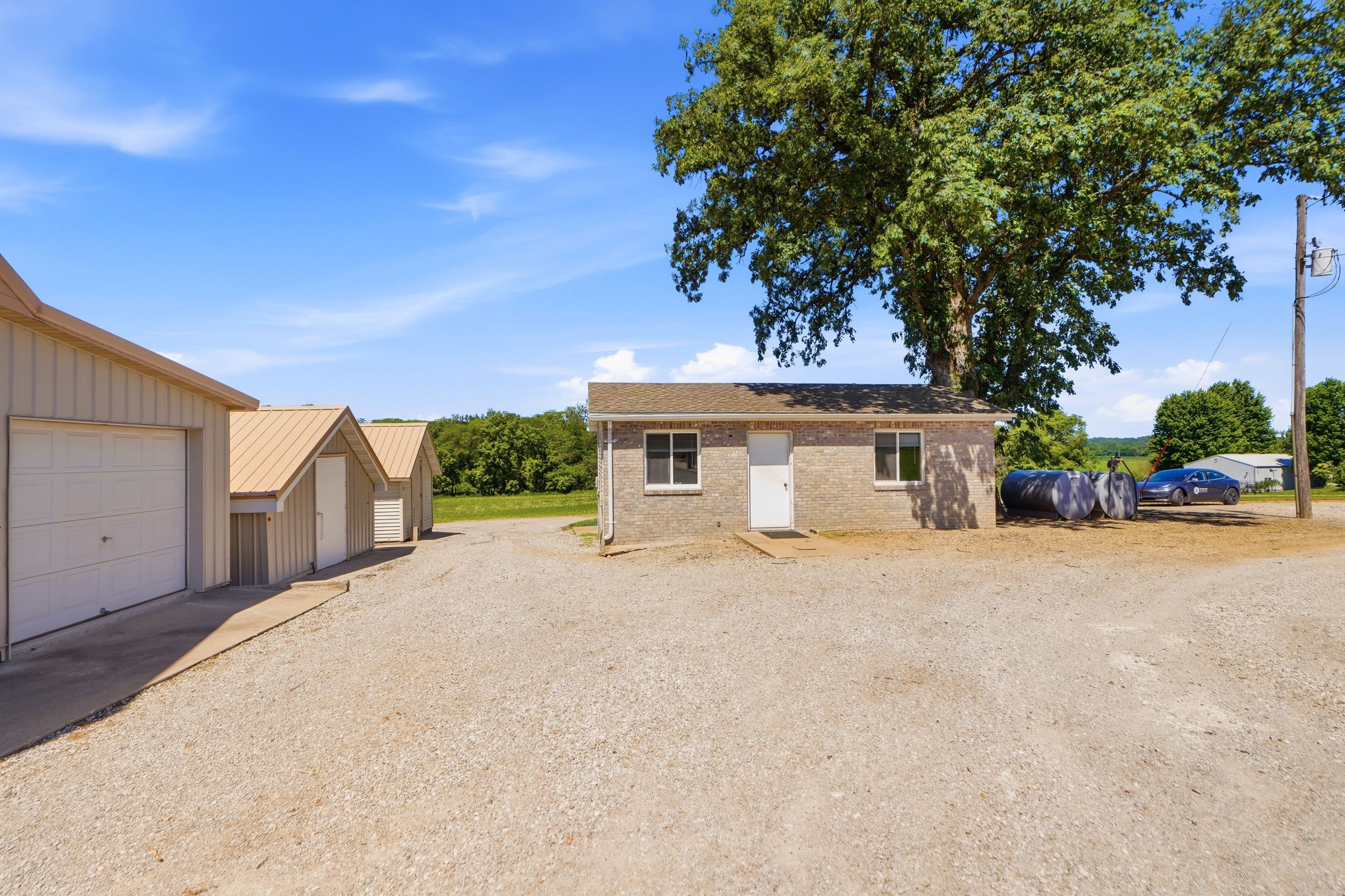 Listing Photo: 2276 400th ave-045